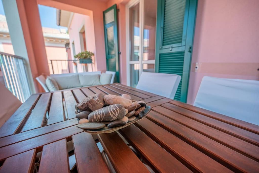 Seaview Cavi B. 100Mt Dal Mare Apartment Lavagna Bagian luar foto